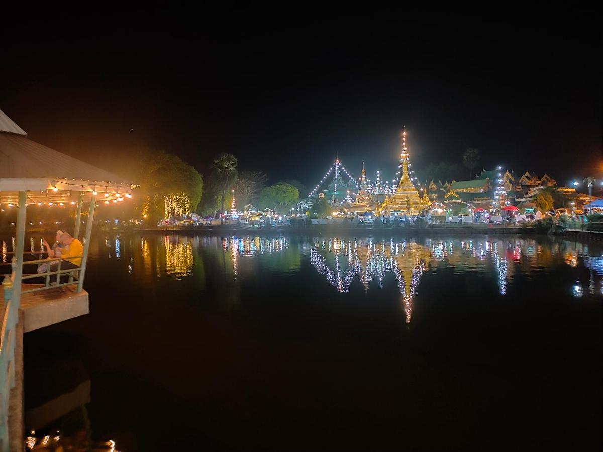 Boondee House Hotel Mae Hong Son Bagian luar foto