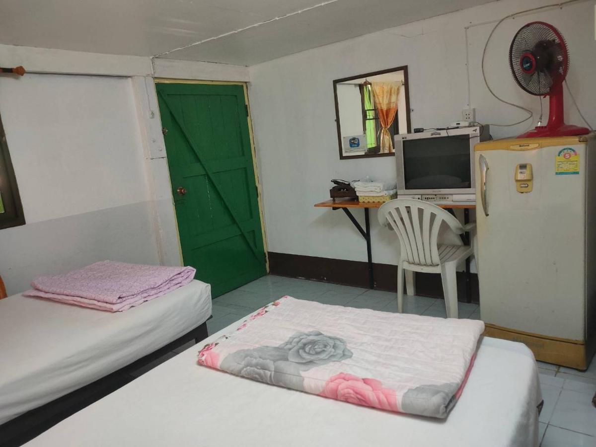 Boondee House Hotel Mae Hong Son Bagian luar foto