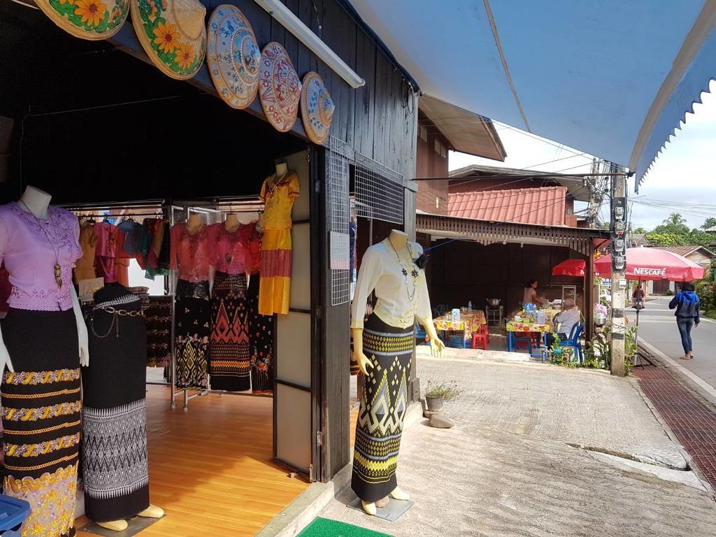 Boondee House Hotel Mae Hong Son Bagian luar foto