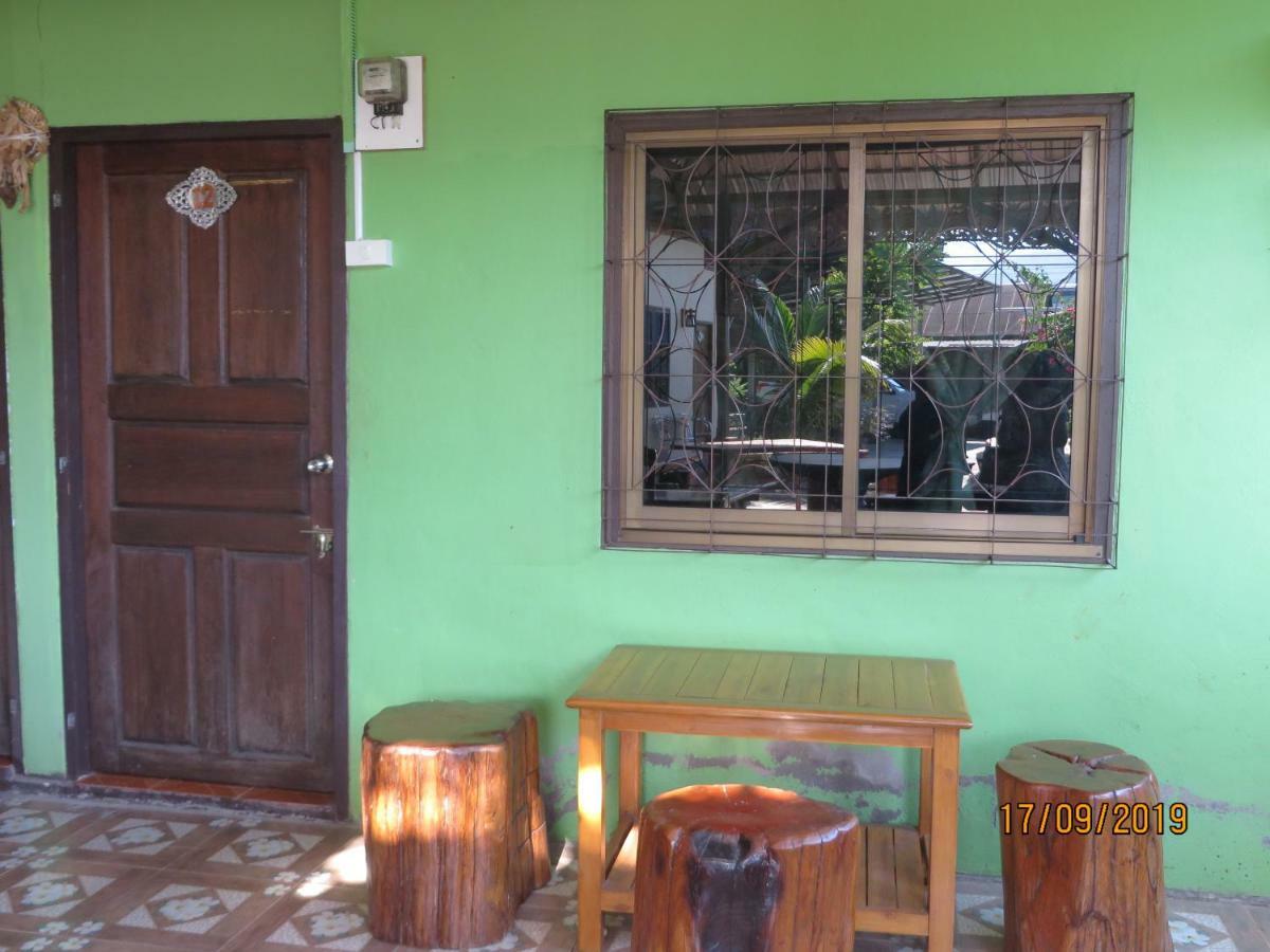 Boondee House Hotel Mae Hong Son Bagian luar foto