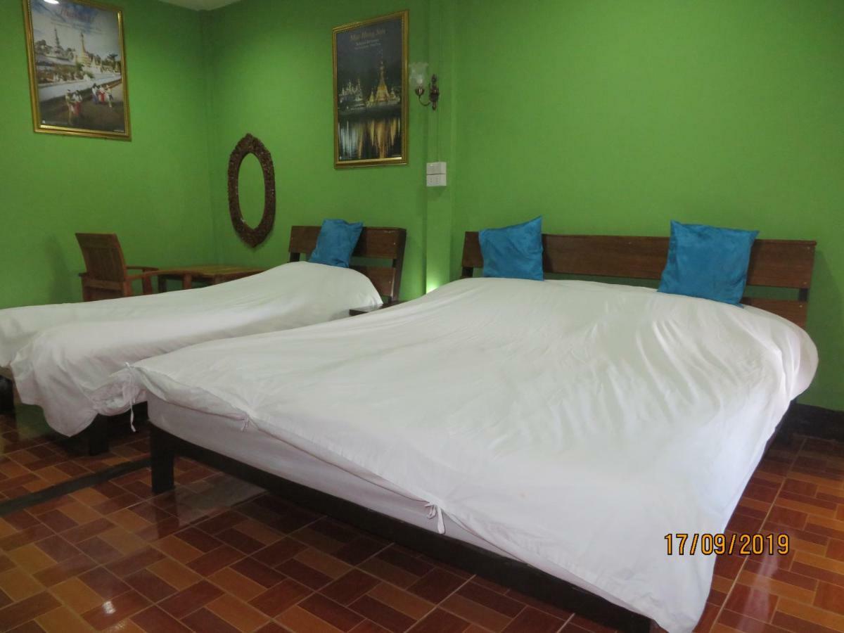 Boondee House Hotel Mae Hong Son Bagian luar foto