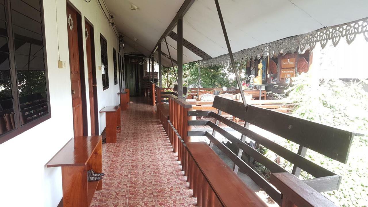 Boondee House Hotel Mae Hong Son Bagian luar foto