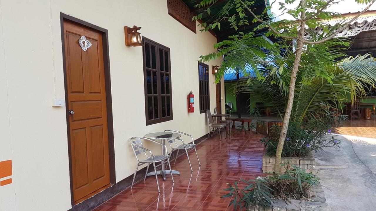 Boondee House Hotel Mae Hong Son Bagian luar foto