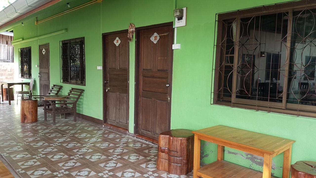 Boondee House Hotel Mae Hong Son Bagian luar foto