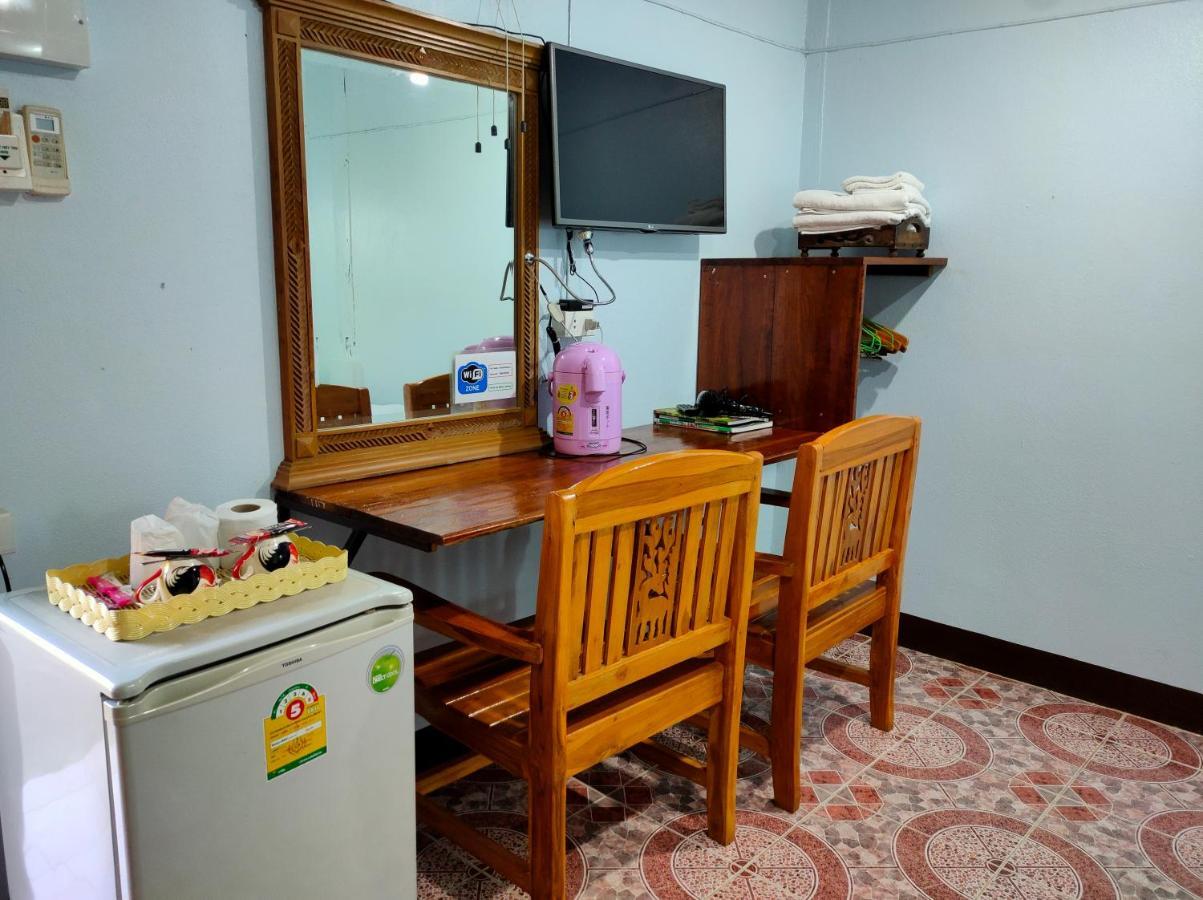 Boondee House Hotel Mae Hong Son Bagian luar foto