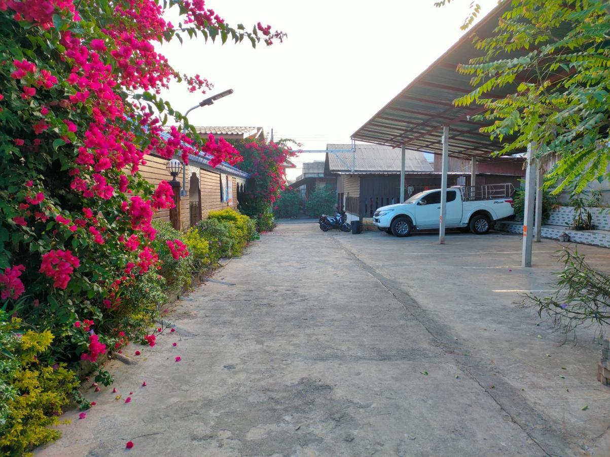 Boondee House Hotel Mae Hong Son Bagian luar foto