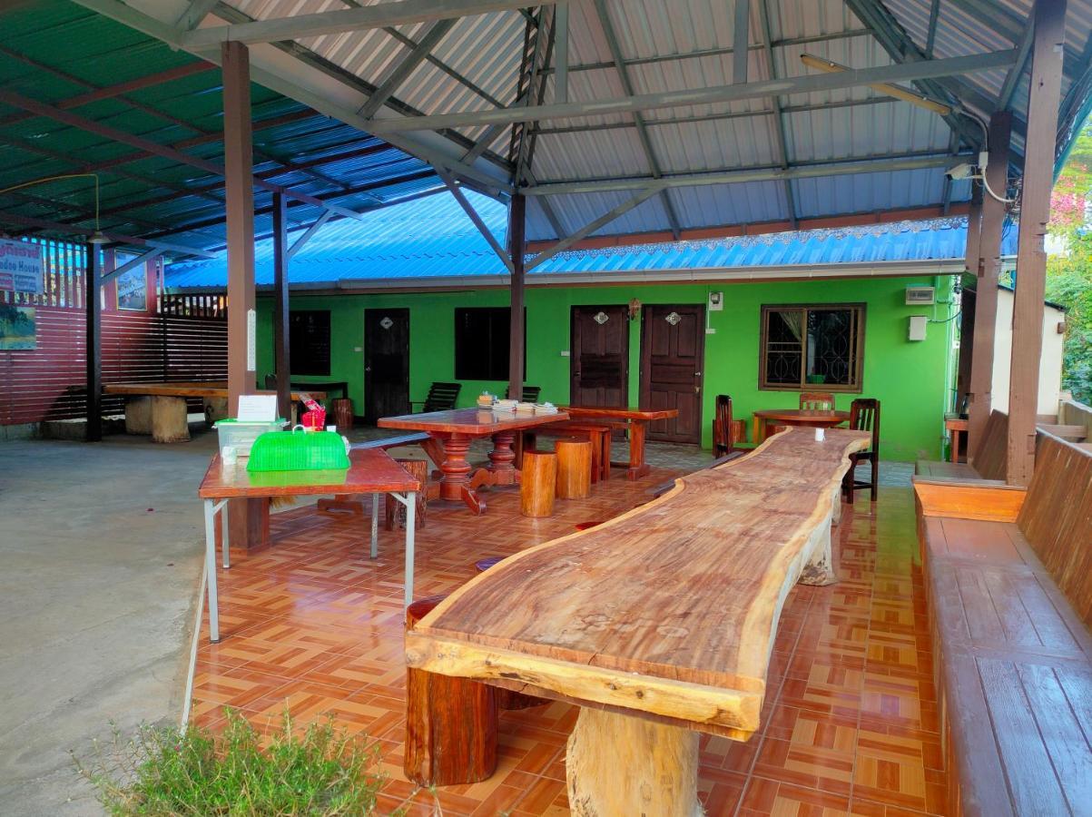 Boondee House Hotel Mae Hong Son Bagian luar foto
